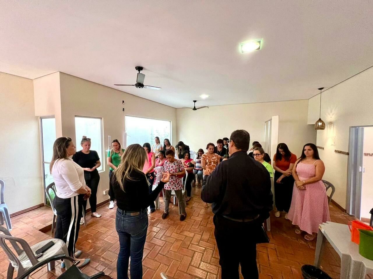 Imagem de compartilhamento para o artigo Rosângela Marçal reúne mulheres em Costa Rica e debate questões importantes para a comunidade feminina da MS Todo dia